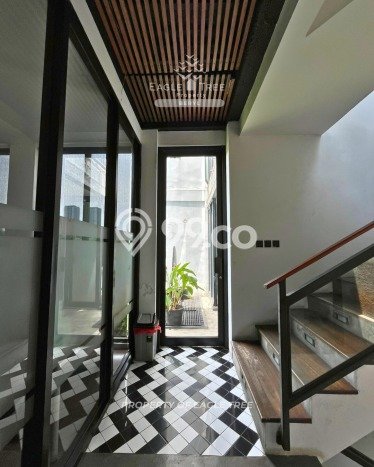 Komersial Dijual di Cilandak LT 156m2, LB 400m2 untuk Investasi Komersial Dijual di Cilandak LT 156m2, LB 400m2 untuk Investasi