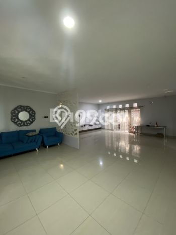 Rumah Modern 4 KT di Kemang Pratama Bekasi Rumah Modern 4 KT di Kemang Pratama Bekasi
