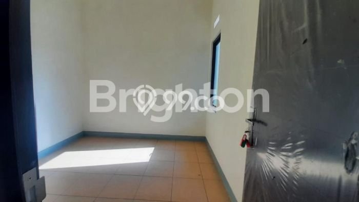 Rumah Luas Asri 2 KT Siap Huni di Harapan Indah Bekasi Rumah Luas Asri 2 KT Siap Huni di Harapan Indah Bekasi