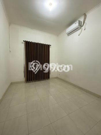 Dijual Hunian Rumah Terawat 3 Kamar di Harapan Indah, Bekasi Dijual Hunian Rumah Terawat 3 Kamar di Harapan Indah, Bekasi