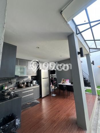 Rumah Luas Asri 3 KT Siap Huni di Harapan Indah Bekasi Rumah Luas Asri 3 KT Siap Huni di Harapan Indah Bekasi