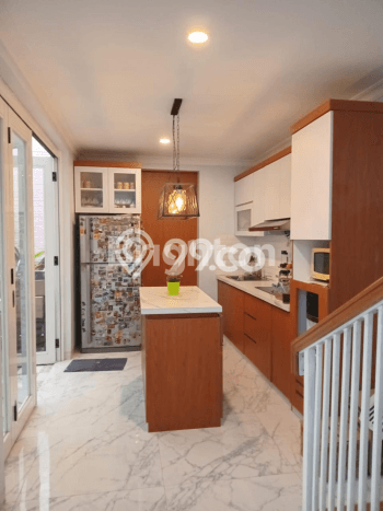 For Sale! Premium House LT 200m2 Desain Modern di Pulogebang For Sale! Premium House LT 200m2 Desain Modern di Pulogebang