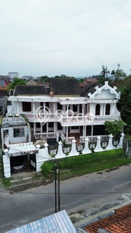 Investasi Menjanjikan 5 Kamar Tidur Lokasi Prestisius di Jantung Kota Mantrijeron, Yogyakarta Investasi Menjanjikan 5 Kamar Tidur Lokasi Prestisius di Jantung Kota Mantrijeron, Yogyakarta