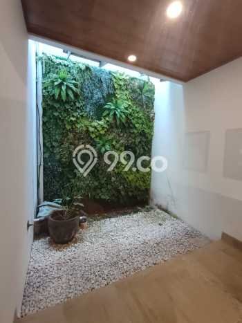 Dijual Rumah 3 Kamar Lokasi Strategis Bagus dan Strategis di Kebayoran Lama Dijual Rumah 3 Kamar Lokasi Strategis Bagus dan Strategis di Kebayoran Lama