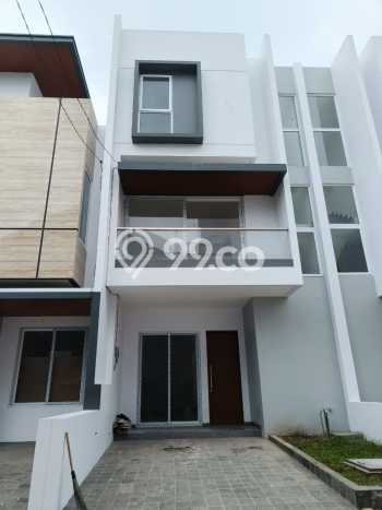 Jual Rumah Luas Megah Dengan View Cantik di Kalideres, Jakarta Barat Jual Rumah Luas Megah Dengan View Cantik di Kalideres, Jakarta Barat