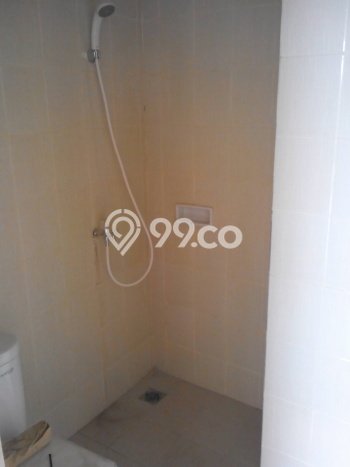 Ruko Dijual di Jakarta Barat LT 63m2 & LB 126m2 Lokasi Terbaik! Ruko Dijual di Jakarta Barat LT 63m2 & LB 126m2 Lokasi Terbaik!