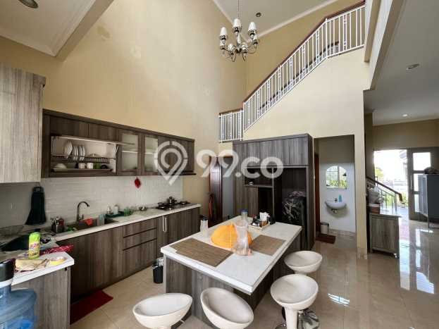 Hunian Elit LB 160m2 Siap Pakai Desain Elegan di Sayap Dago, Bandung Hunian Elit LB 160m2 Siap Pakai Desain Elegan di Sayap Dago, Bandung