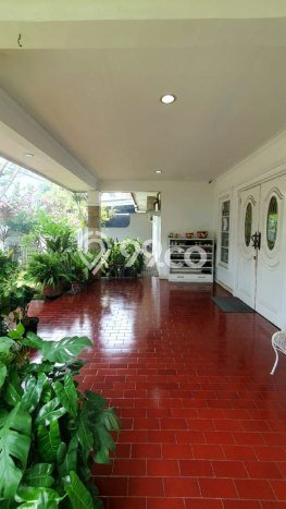 Ready to Use! Luxury House LT 529m2 Desain Modern di Cipete Ready to Use! Luxury House LT 529m2 Desain Modern di Cipete