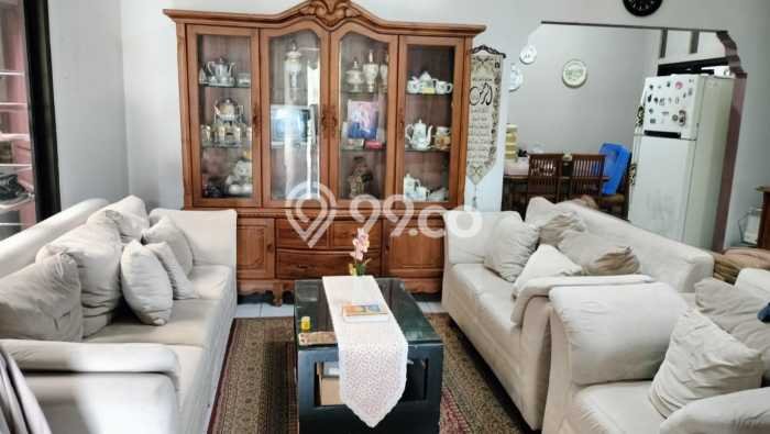 Rumah Strategis Modern Lb 160m2 di Pancoran Mas, Depok Rumah Strategis Modern Lb 160m2 di Pancoran Mas, Depok