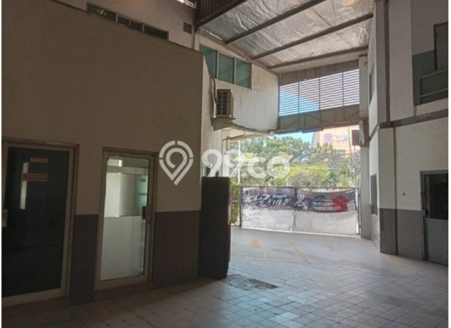 FOR SALE! Ruko di Sawah Besar Jakarta Pusat, LT 1668m2, LB 2755m2 FOR SALE! Ruko di Sawah Besar Jakarta Pusat, LT 1668m2, LB 2755m2