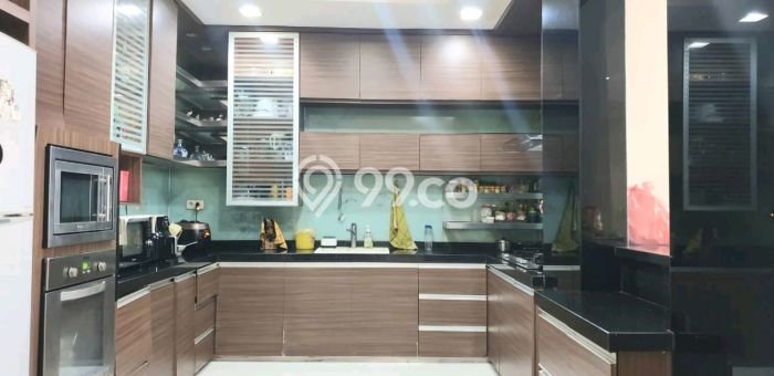 Rumah Elit LB 450m2 Siap Pakai Desain Elegan di Sunter, Jakarta Utara Rumah Elit LB 450m2 Siap Pakai Desain Elegan di Sunter, Jakarta Utara