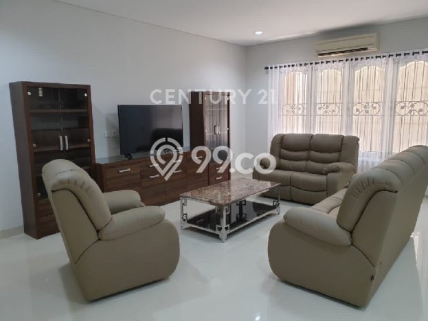 Lokasi strategis! Rumah siap huni disewakan di Lippo Cikarang LB 250m2 Lokasi strategis! Rumah siap huni disewakan di Lippo Cikarang LB 250m2