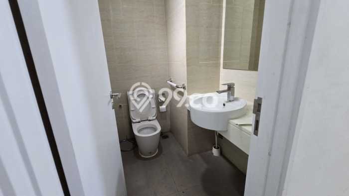 Unit Ruko Dijual di BSD Tangerang Selatan Luas Tanah 107m2, Luas Bangunan 356m2 Unit Ruko Dijual di BSD Tangerang Selatan Luas Tanah 107m2, Luas Bangunan 356m2