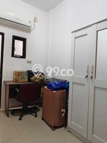 Dijual Segera Rumah Kost di Bintaro, Tangerang Selatan 9 Kamar Dijual Segera Rumah Kost di Bintaro, Tangerang Selatan 9 Kamar