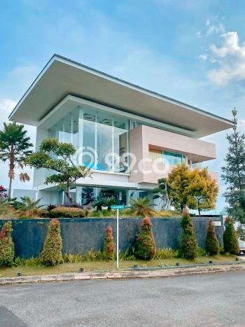 Jual Rumah Mewah Elegan Dengan View Eksklusif di Dago, Bandung Jual Rumah Mewah Elegan Dengan View Eksklusif di Dago, Bandung