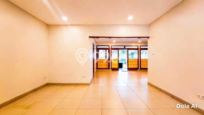 Komersial Disewa di Bandung dengan LB 500m2 Area Komersial Ramai Komersial Disewa di Bandung dengan LB 500m2 Area Komersial Ramai