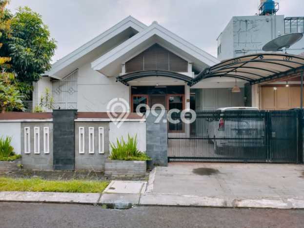 Hunian Elit LB 150m2 Siap Huni Desain Elegan di Singgasana, Bandung Hunian Elit LB 150m2 Siap Huni Desain Elegan di Singgasana, Bandung