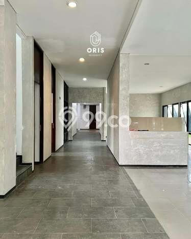 Kantor Dijual di Prime Area Jakarta Selatan Luas 1500m2 Kantor Dijual di Prime Area Jakarta Selatan Luas 1500m2