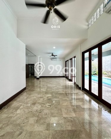 Rumah Eksklusif Siap Huni LT 700m2 di Kebayoran Baru, Jakarta Selatan Rumah Eksklusif Siap Huni LT 700m2 di Kebayoran Baru, Jakarta Selatan