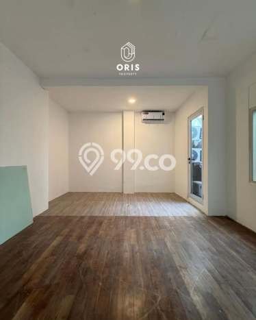 Komersial Usaha Dijual di Kebayoran Baru Jakarta Selatan LT 218m2 & LB 355m2 Komersial Usaha Dijual di Kebayoran Baru Jakarta Selatan LT 218m2 & LB 355m2