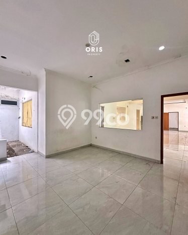 Ready to Use! Premium House LT 348m2 Desain Modern di Radio Dalam Ready to Use! Premium House LT 348m2 Desain Modern di Radio Dalam