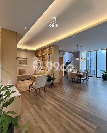 Hunian Elit LB 263m2 Siap Pakai Desain Elegan di Lebak Bulus, Jakarta Selatan Hunian Elit LB 263m2 Siap Pakai Desain Elegan di Lebak Bulus, Jakarta Selatan