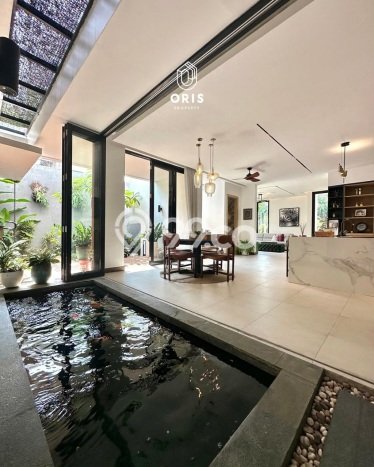 Dijual Rumah Mewah Exclusive di Kebayoran Lama, Jakarta Selatan Dijual Rumah Mewah Exclusive di Kebayoran Lama, Jakarta Selatan
