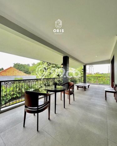 Dijual Rumah Mewah Megah Dengan View Eksklusif di Kemang, Jakarta Selatan Dijual Rumah Mewah Megah Dengan View Eksklusif di Kemang, Jakarta Selatan