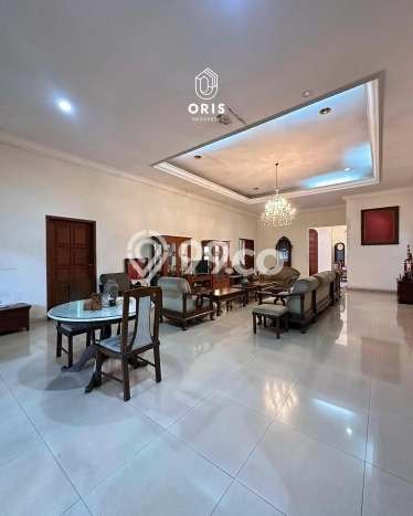 For Sale! Premium House LT 705m2 Desain Modern di Lebak Bulus For Sale! Premium House LT 705m2 Desain Modern di Lebak Bulus