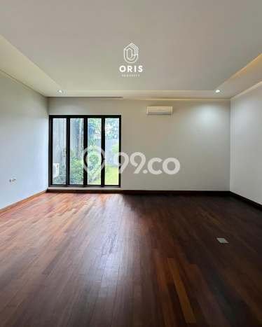 Dijual Rumah Luas Elegan Dengan View Cantik di Kemang, Jakarta Selatan Dijual Rumah Luas Elegan Dengan View Cantik di Kemang, Jakarta Selatan
