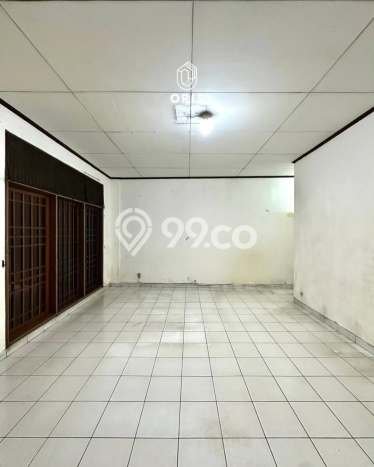 Ready to Use! Luxury House LT 382m2 Desain Elegan di Senopati Ready to Use! Luxury House LT 382m2 Desain Elegan di Senopati