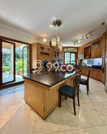 Ready to Use! Luxury House LT 948m2 Desain Modern di Cipete Ready to Use! Luxury House LT 948m2 Desain Modern di Cipete