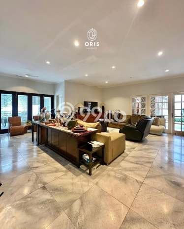 Jual Rumah Luas Megah Dengan View Cantik di Senopati, Jakarta Selatan Jual Rumah Luas Megah Dengan View Cantik di Senopati, Jakarta Selatan