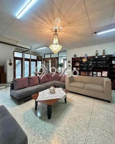 Ready to Use! Luxury House LT 433m2 Desain Modern di Pondok Indah Ready to Use! Luxury House LT 433m2 Desain Modern di Pondok Indah