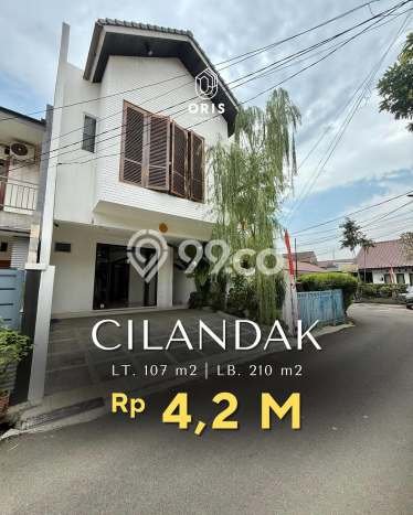 Rumah Eksklusif Dijual LT 107m2 di Cilandak, Jakarta Selatan Rumah Eksklusif Dijual LT 107m2 di Cilandak, Jakarta Selatan