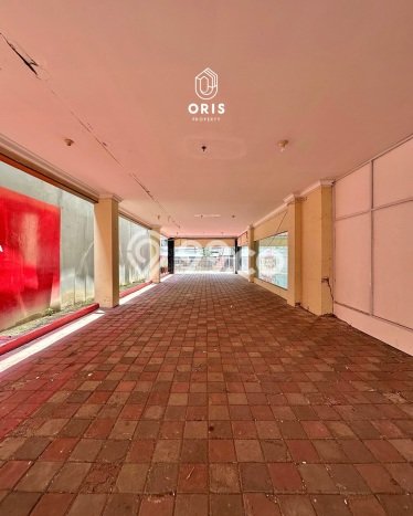 Kantor Dijual di Menteng LT 560m2, LB 1870m2 untuk Investasi Kantor Dijual di Menteng LT 560m2, LB 1870m2 untuk Investasi