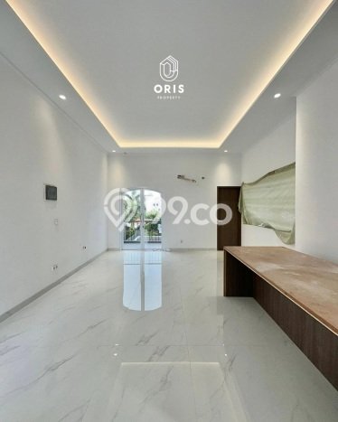 Hunian Elit LB 300m2 Siap Pakai Desain Elegan di Kemang, Jakarta Selatan Hunian Elit LB 300m2 Siap Pakai Desain Elegan di Kemang, Jakarta Selatan