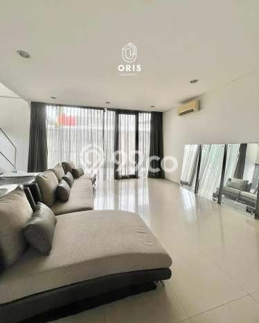 For Sale! Luxury House LT 252m2 Desain Modern di Lebak Bulus For Sale! Luxury House LT 252m2 Desain Modern di Lebak Bulus