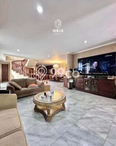 Ready to Use! Luxury House LT 804m2 Desain Modern di Pondok Indah Ready to Use! Luxury House LT 804m2 Desain Modern di Pondok Indah