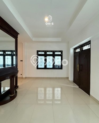Rumah Eksklusif Dijual LT 719m2 di Menteng, Jakarta Pusat Rumah Eksklusif Dijual LT 719m2 di Menteng, Jakarta Pusat