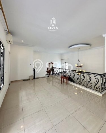 Hot Offer Hunian Premium Ideal dan Luas di Kebayoran Baru, Jakarta Selatan Hot Offer Hunian Premium Ideal dan Luas di Kebayoran Baru, Jakarta Selatan