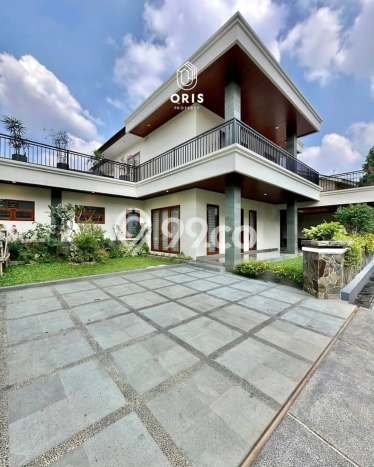 Rumah Luxury Modern Tanpa Renovasi di Pejaten Jakarta Selatan Rumah Luxury Modern Tanpa Renovasi di Pejaten Jakarta Selatan