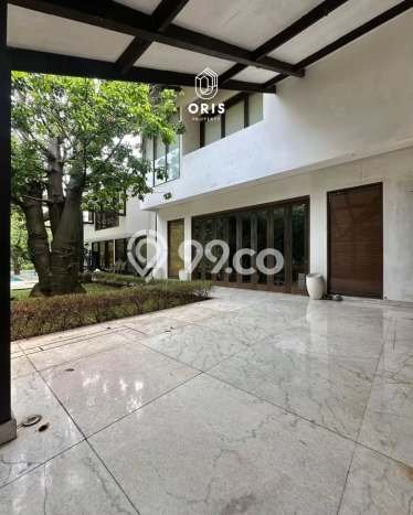 Rumah Elit LB 1400m2 Siap Pakai Desain Elegan di Kemang, Jakarta Selatan Rumah Elit LB 1400m2 Siap Pakai Desain Elegan di Kemang, Jakarta Selatan