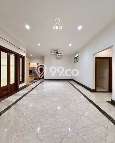 Hot Offer Hunian Premium Ideal dan Luas di Kebayoran Baru, Jakarta Selatan Hot Offer Hunian Premium Ideal dan Luas di Kebayoran Baru, Jakarta Selatan