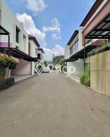 Dijual Rumah Premium dengan Fasilitas Sekitar Komplit di Cilandak, Jakarta Selatan Dijual Rumah Premium dengan Fasilitas Sekitar Komplit di Cilandak, Jakarta Selatan