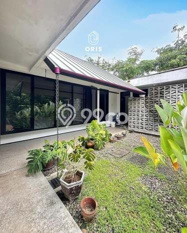 Dijual Rumah Luas Elegan Dengan View Cantik di Kalibata, Jakarta Selatan Dijual Rumah Luas Elegan Dengan View Cantik di Kalibata, Jakarta Selatan