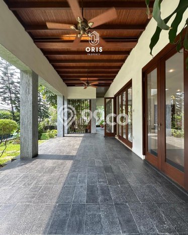 Rumah Luxury Modern Tanpa Renovasi di Pondok Indah Jakarta Selatan Rumah Luxury Modern Tanpa Renovasi di Pondok Indah Jakarta Selatan
