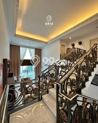 Ready to Use! Premium House LT 688m2 Desain Modern di Simprug Ready to Use! Premium House LT 688m2 Desain Modern di Simprug