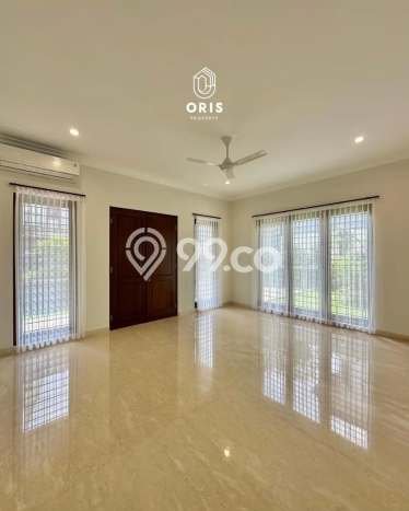 Rumah Luxury Modern Tanpa Renovasi di Pejaten Jakarta Selatan Rumah Luxury Modern Tanpa Renovasi di Pejaten Jakarta Selatan