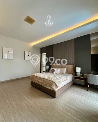 Ready to Use! Luxury House LT 364m2 Desain Modern di Mega Kuningan Ready to Use! Luxury House LT 364m2 Desain Modern di Mega Kuningan